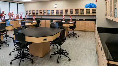 16-9 Crop Classroom lab-Hamilton