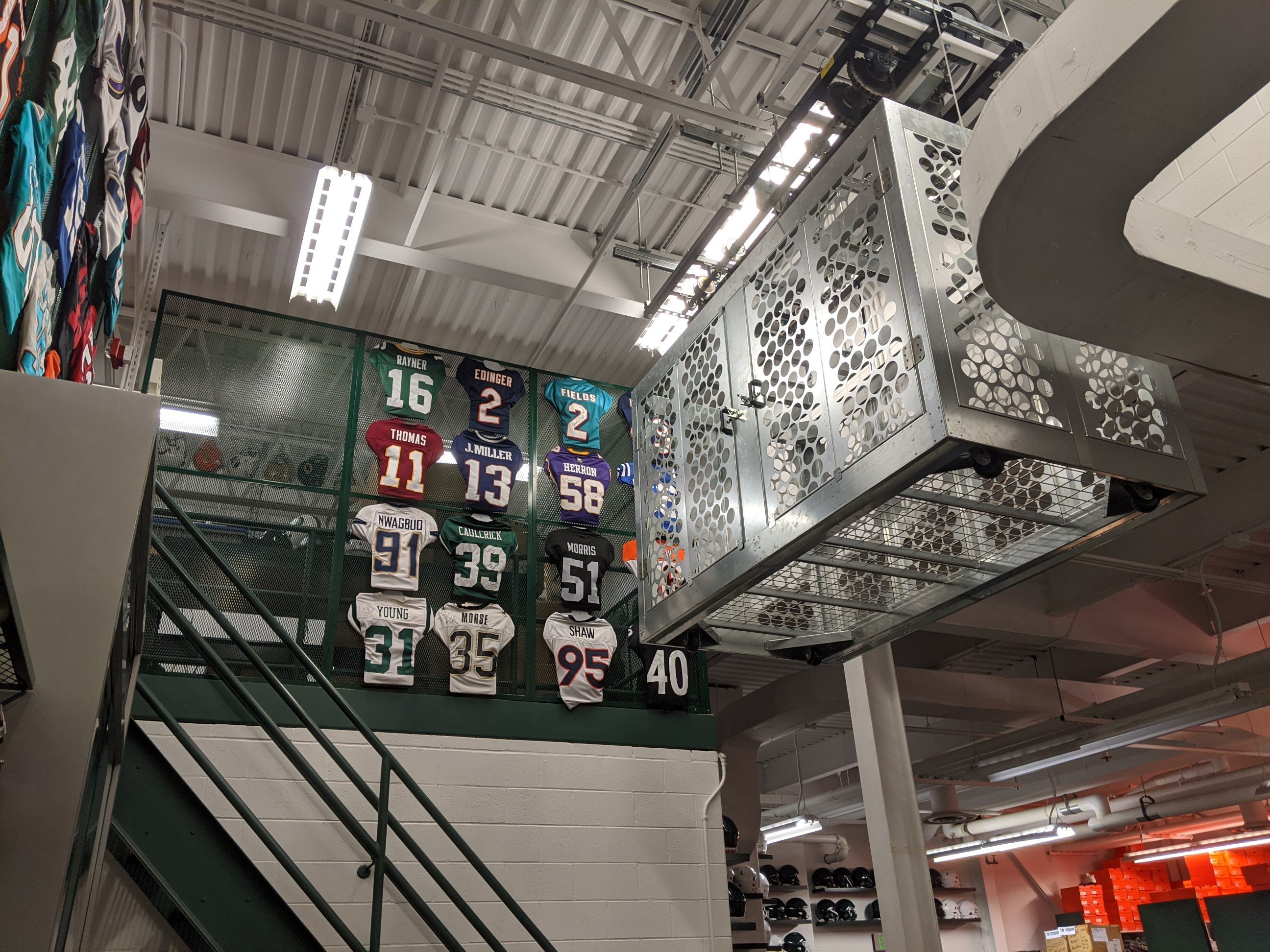 Michigan State Overhead Cage 