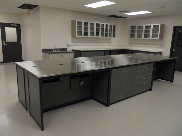 Millwork wet lab workstation