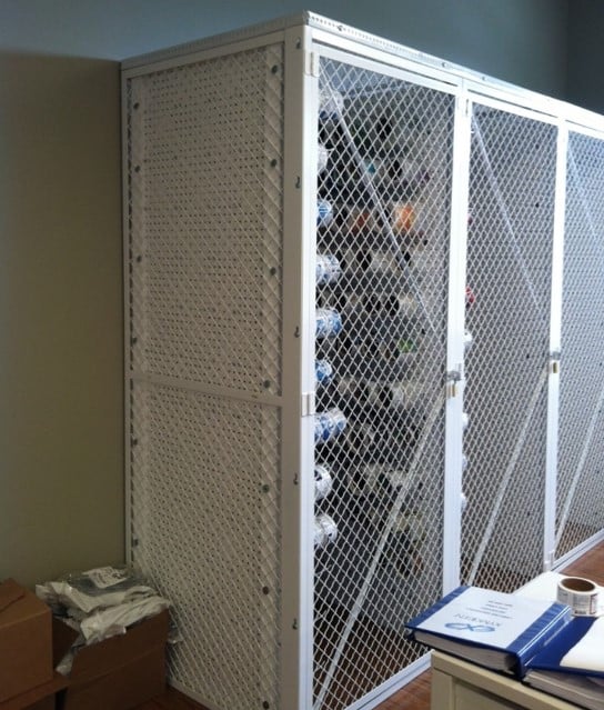 Commercial locker-woven wire